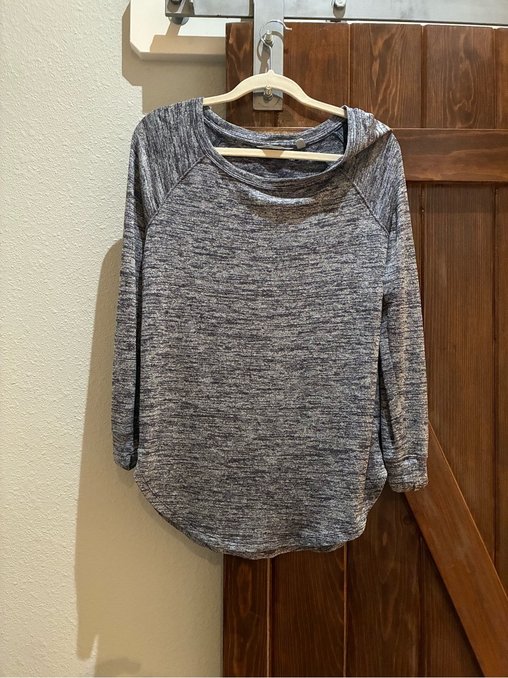 Athleta Heathered Charcoal Gray Pullover long shirt